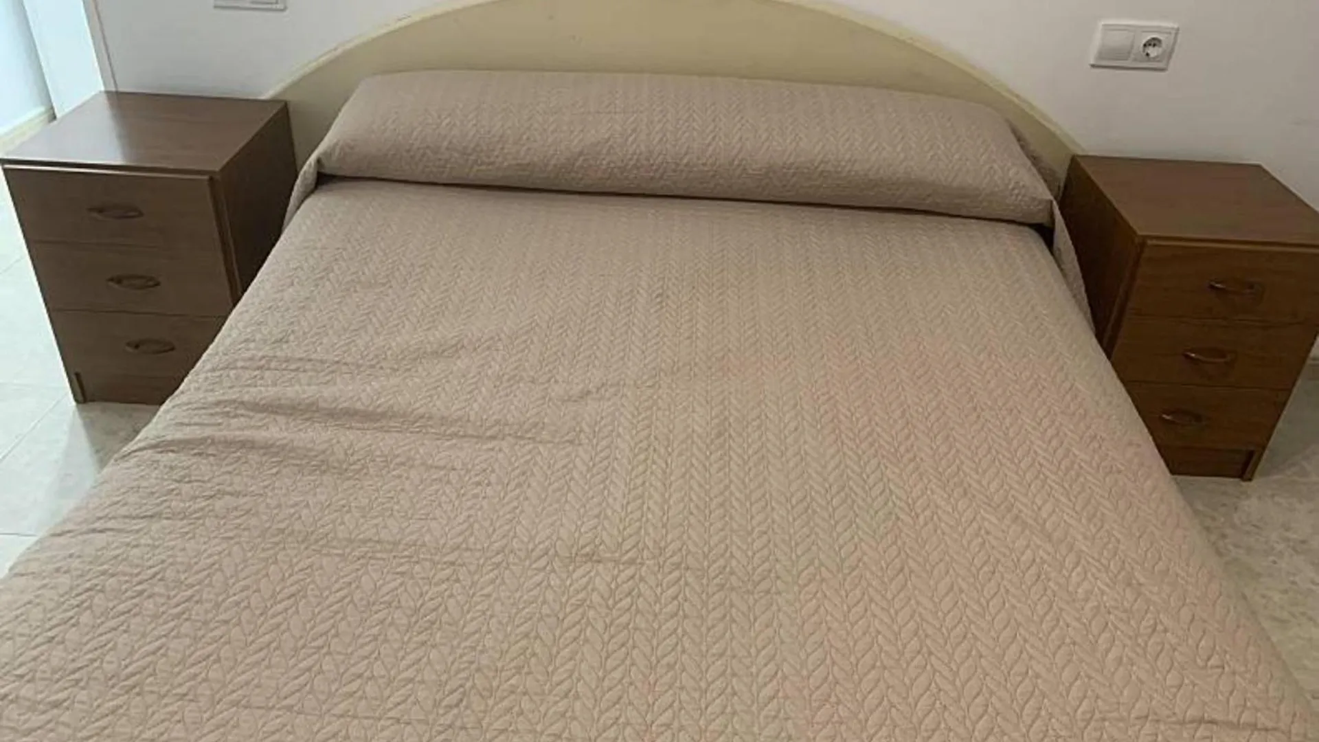 Room In Apartment - Apartment For 4-5 People 70 M From The Beach Miami Playa Spain