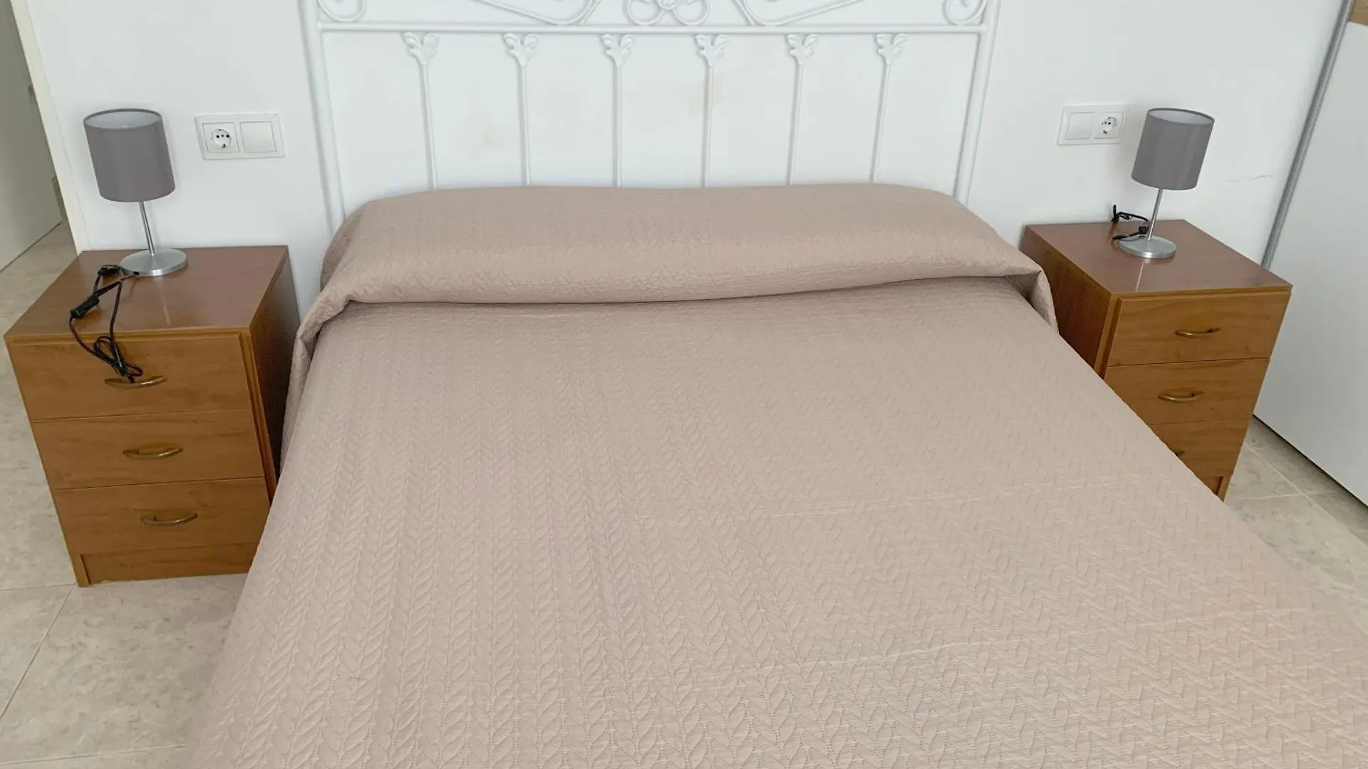 Room In Apartment - Apartment For 4-5 People 70 M From The Beach Miami Playa 0*,