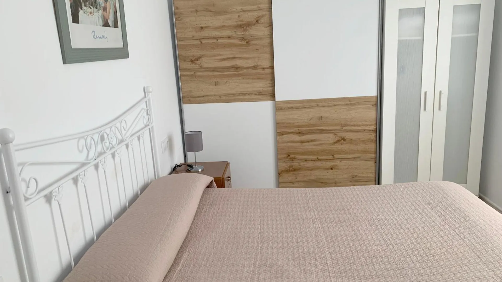 Room In Apartment - Apartment For 4-5 People 70 M From The Beach Miami Playa 0*,  Spain